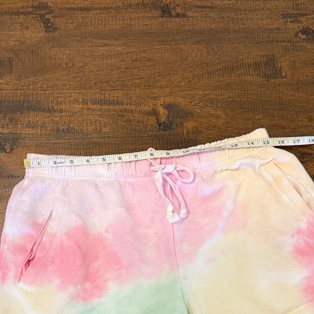 Victoria’s Secret Pink Tie-Dye Shorts - Picture 6 of 8